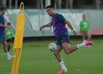 Portugal fans debate Ronaldo W. Cup impact