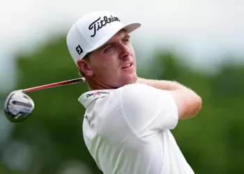 Poston, Gerard share Memorial lead