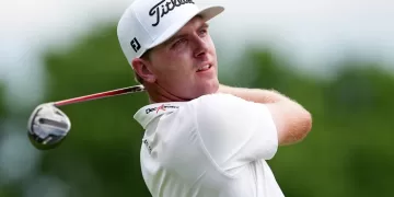 Poston, Gerard share Memorial lead