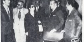 Legendary singer Om Kulthum visits El Tahrir publishing house