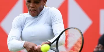 Williams sisters team up at Wimbledon