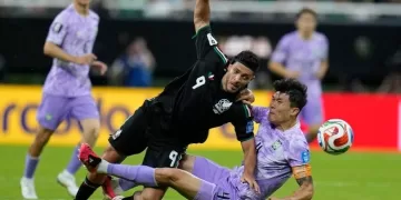 South Korea eyes W. Cup knockouts