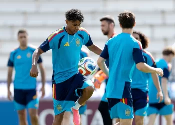 Yamal back for Spain World Cup test