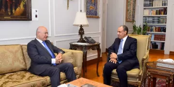 Egypt’s FM, UNHCR Chief discuss ways to boost cooperation