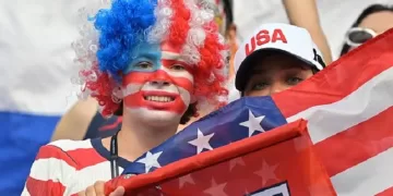 Roaring US fans mark soccer moment