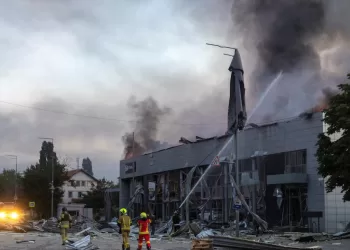 At least 18 killed in heavy Russian attack on Ukrainian cities