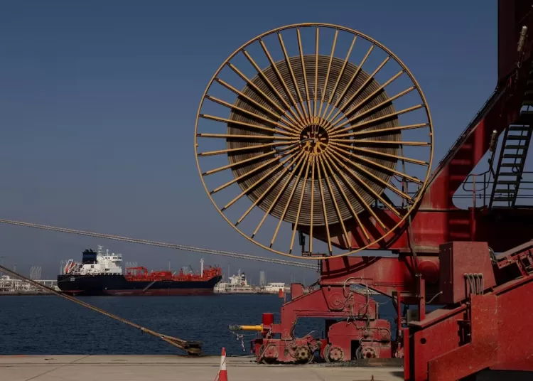 Hope, hesitation surround US‑Iran pact to end war 12 - Egyptian Gazette An oil tanker docked at the Port of Fujairah, as the U.S.-Israel conflict with Iran limits marine traffic in the Strait of Hormuz, in Fujairah, United Arab Emirates, May 6, 2026.