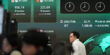 European shares climb, Asian shares retreat after US stocks pause their record-breaking rally