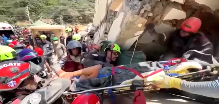 33 people rescued, thousands still missing after Venezuela quakes 12 - Egyptian Gazette