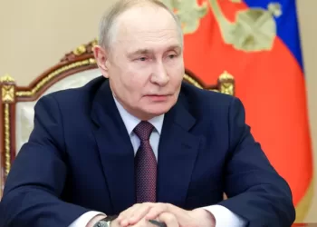 Trump to Putin: Ending Ukraine conflict vital