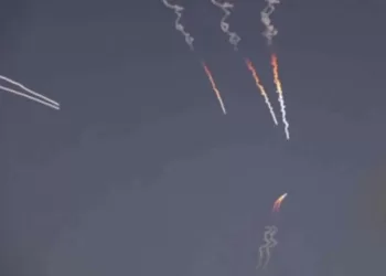 US and Iran exchange fire for a 2nd day