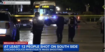 Chicago police investigate shooting that left 12 injured