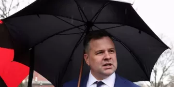 US lawmakers warn Pulte appointment could thwart surveillance law’s renewal