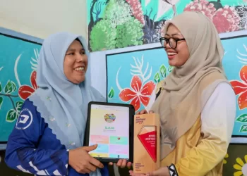 Two teachers create app for eating healthier