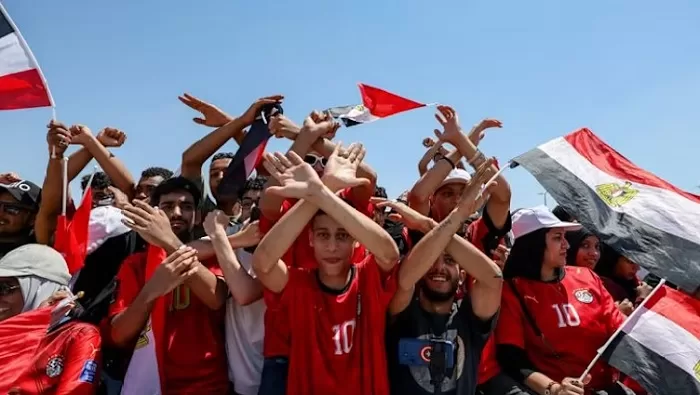 Egypt national team touches down in Alamein amid huge fan turnout 18 - Egyptian Gazette Egypt national team touches down in Alamein amid huge fan turnout 17 - Egyptian Gazette