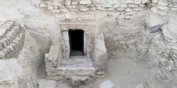 Dutch team uncovers Ramesside‑era tomb in Luxor