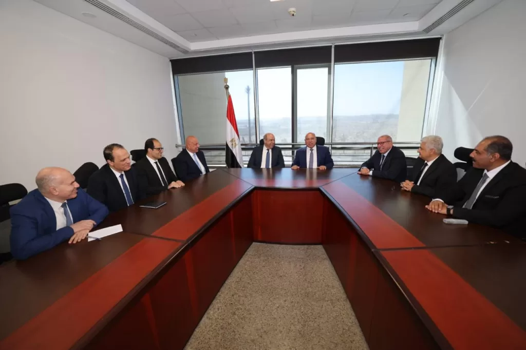 Civil aviation, transport ministries sign major infrastructure deal 21 - Egyptian Gazette Civil aviation, transport ministries sign major infrastructure deal 20 - Egyptian Gazette