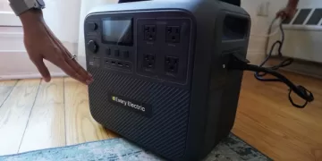 Battery bank or generator? How to choose the best backup power for your home during an outage 1 - Egyptian Gazette Battery bank or generator? How to choose the best backup power for your home during an outage