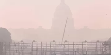 Trump threatens to raise Canada tariffs over wildfire smoke crossing into US 1 - Egyptian Gazette Trump threatens to raise Canada tariffs over wildfire smoke crossing into US