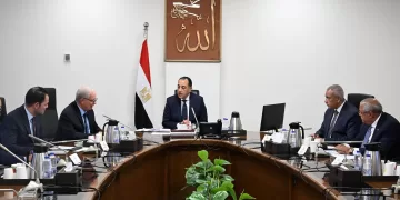 PM reviews progress on restructuring state-owned companies