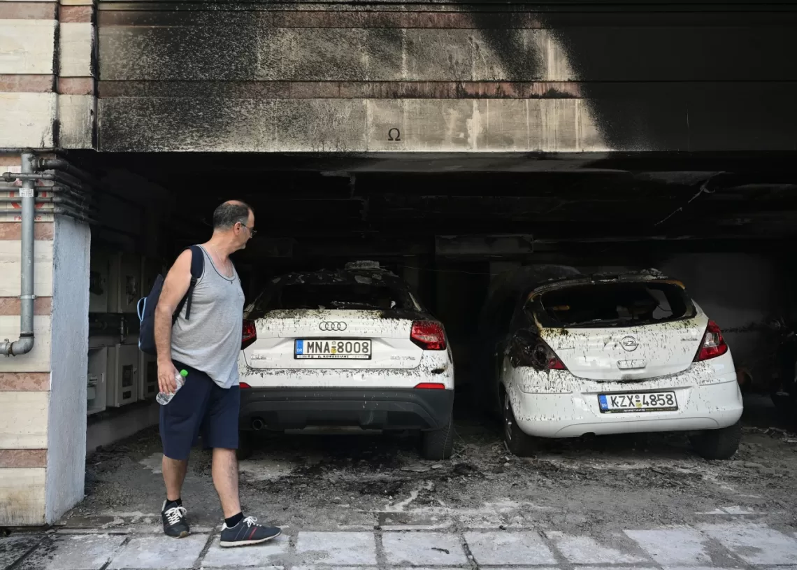 Firebombs target Greek ruling party members' residences 11 - Egyptian Gazette Greek