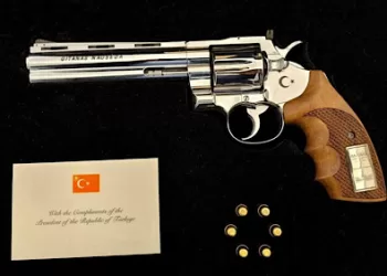 Erdogan’s pistol diplomacy stuns NATO