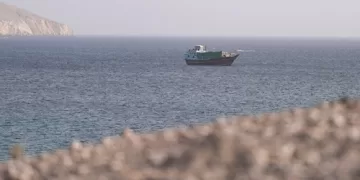 White House: Iran still talking, wants deal