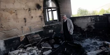 Israeli settlers torch West Bank mosques after clash