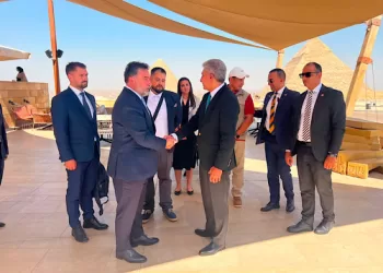 Egypt, Bosnia discuss boosting tourism co-operation