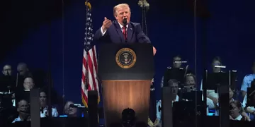 Heat, storms delay Trump’s Independence Day speech 1 - Egyptian Gazette Heat, storms delay Trump’s Independence Day speech