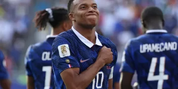 Mbappé scores twice as France beats Sweden 3-0