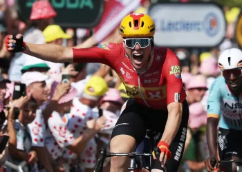 Waerenskjold claims surprise win at Tour de France