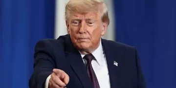 Israel warns US of new Iranian plot to kill Trump