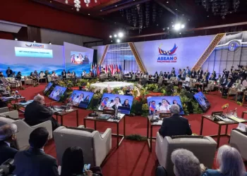 ASEAN urges open straits as US-Iran war looms