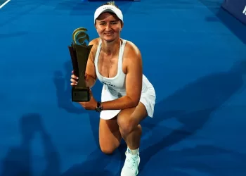 Krejcikova lifts Athens title