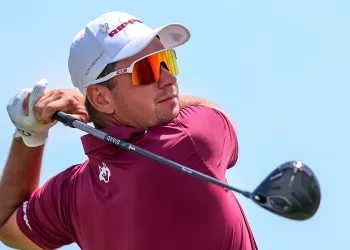Herbert snatches British Open lead