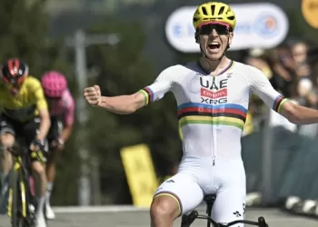 Pogacar praises team spirit after tough Tour