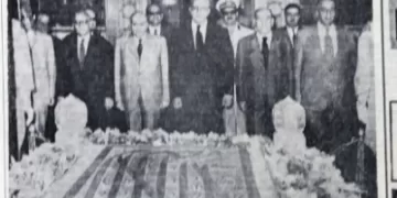 High-ranking delegation bisits tomb of Gamal Abdel Nasser​