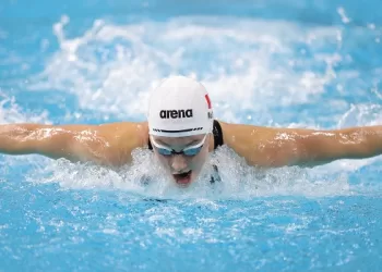 McIntosh rewrites swimming history