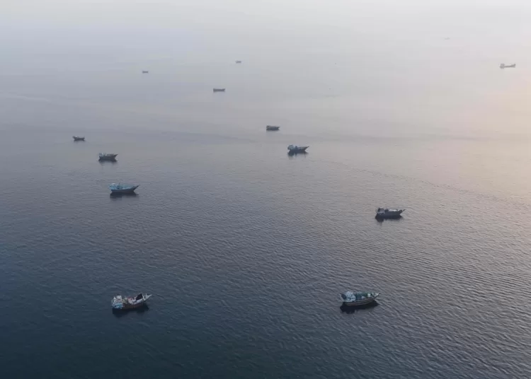 ‘Tanker and military forces’ incident reported in Oman Gulf 12 - Egyptian Gazette ‘Tanker and military forces’ incident reported in Oman Gulf 11 - Egyptian Gazette