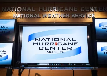Hurricane centre warns of Florida cyclone risk