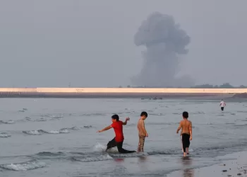 US expands strikes into northern Iran