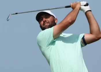 Scheffler makes fast start to Open