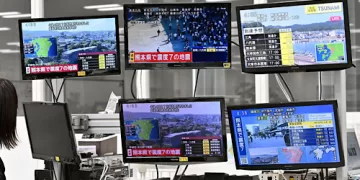 7.1 quake hits southwest Japan