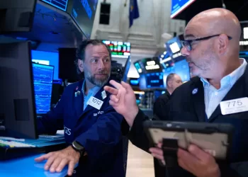 Global markets end mixed