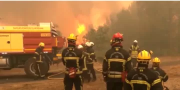 Wildfires threaten Bordeaux as France, Spain battle blazes