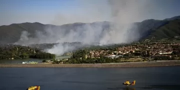Wildfire on France forces hamlet evacuations 1 - Egyptian Gazette Wildfire on France forces hamlet evacuations