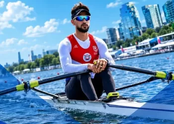 Beyond Amsterdam: Egypt rows towards LA