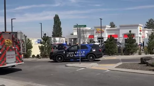 Multiple dead, injured in Idaho shooting 12 - Egyptian Gazette Police in southern Idaho have urged the public to stay away from Twin Falls as they responded Saturday afternoon to what the governor described as “an active shooter situation” at a local restaurant. KMVT