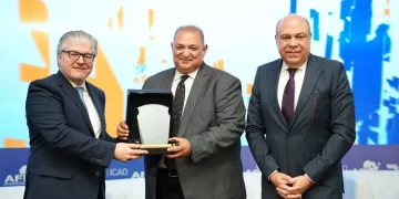 Minister honours ICAO’s new regional director